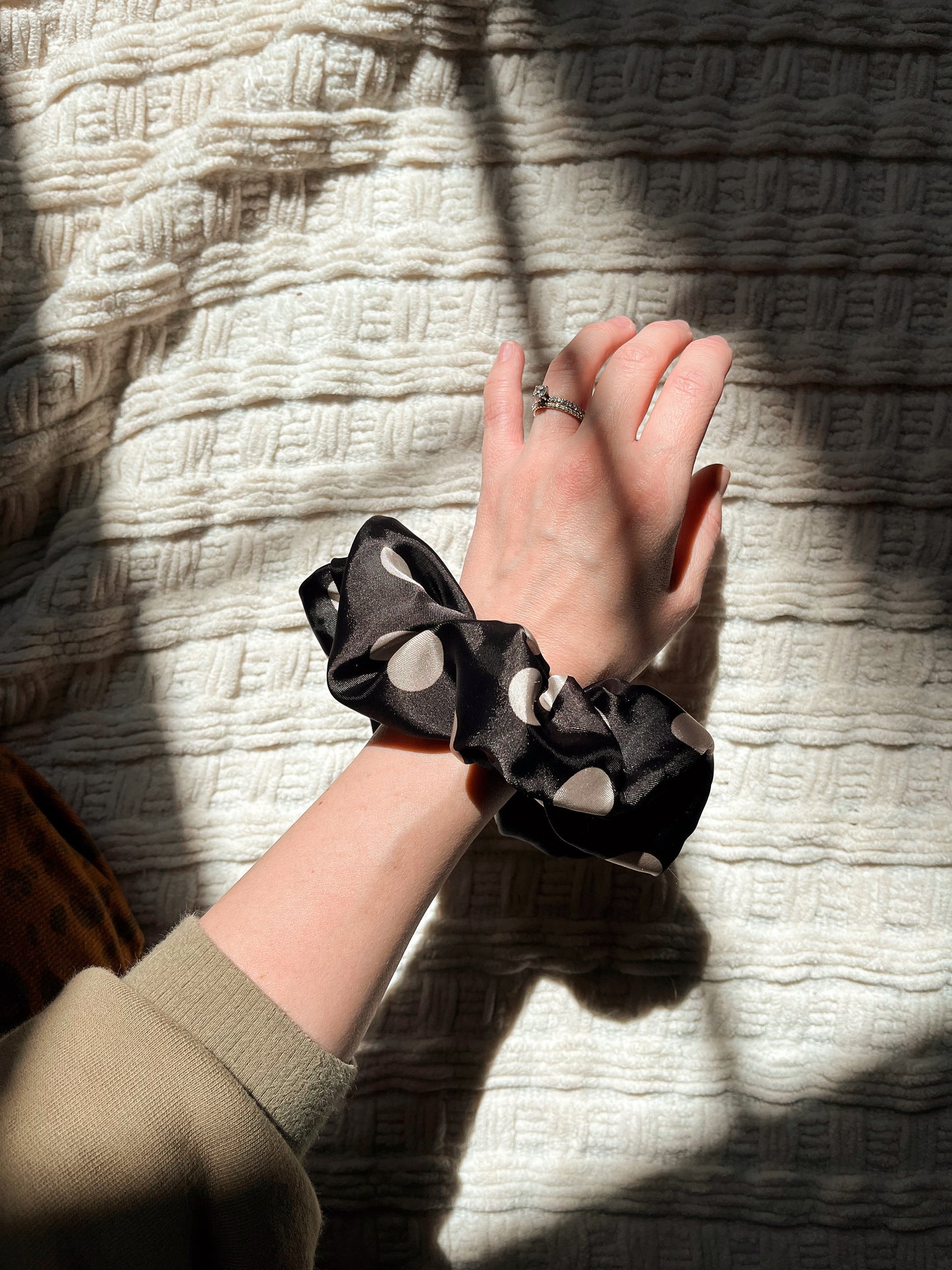 *dotty* vegan silk oversized scrunchie