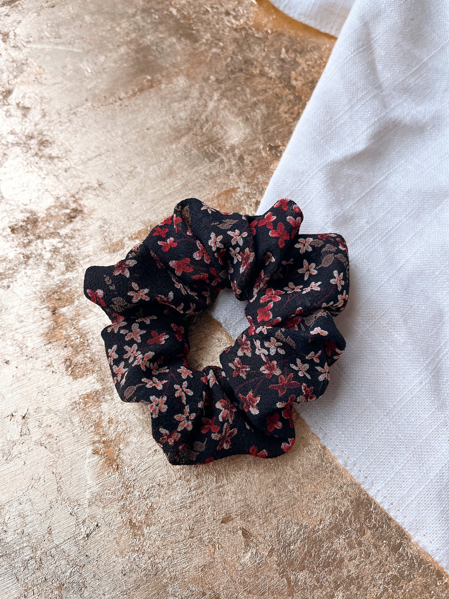 *lorelai* vegan silk standard scrunchie