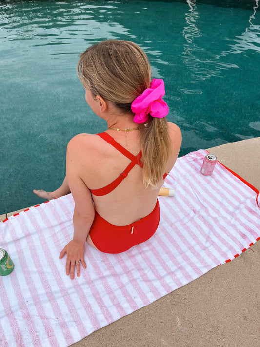 HI BARBIE! SWIM SCRUNCHIE