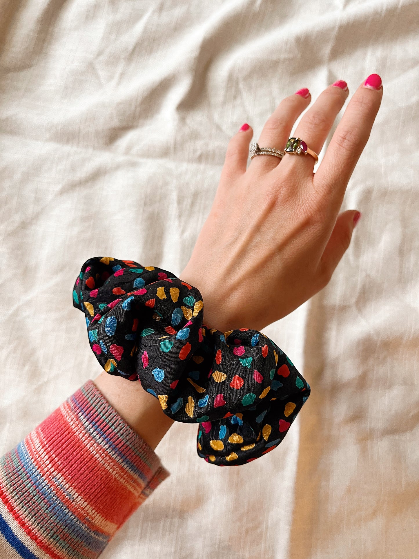 *jelly belly* vegan silk scrunchie