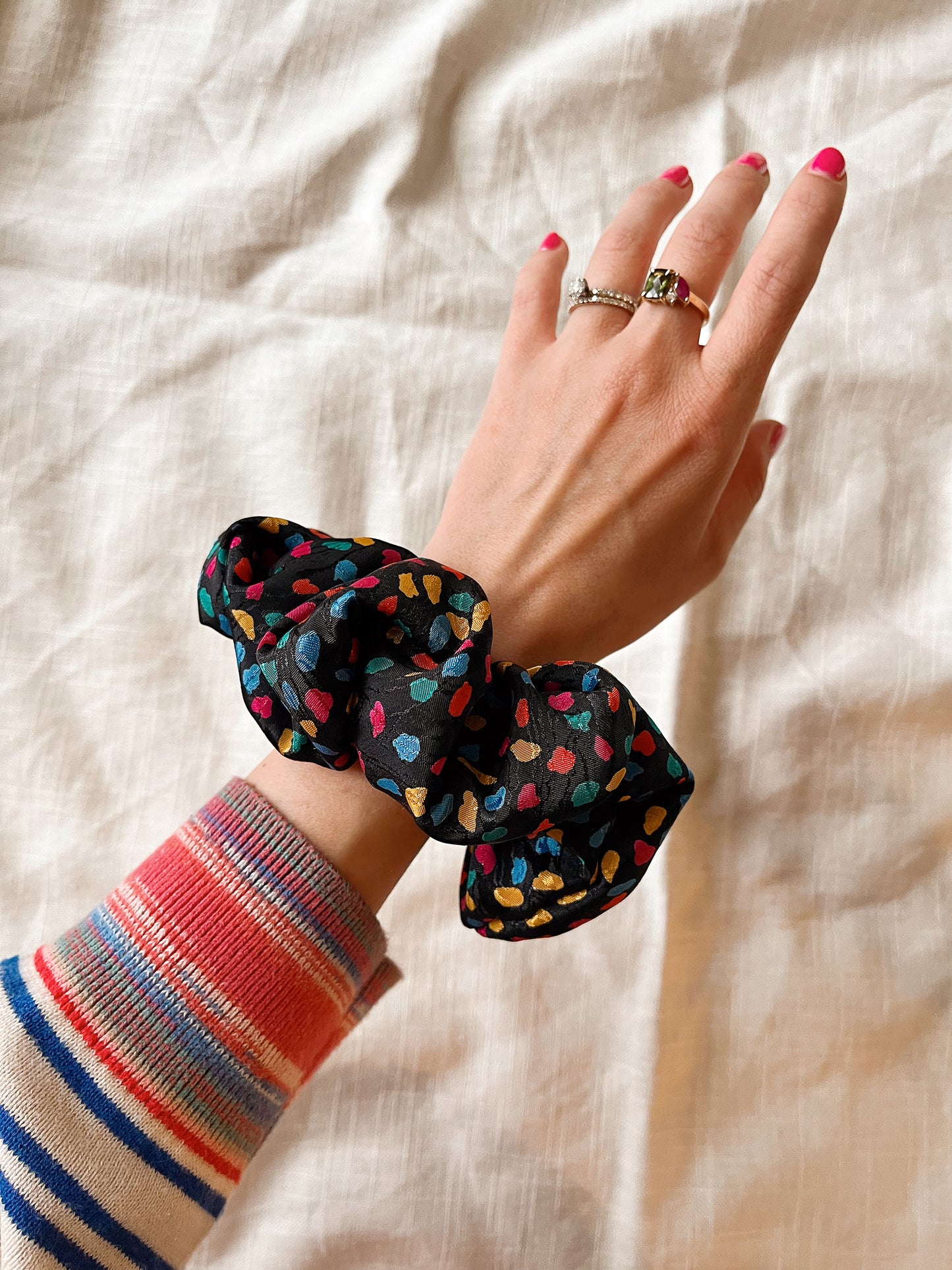 *jelly belly* vegan silk scrunchie