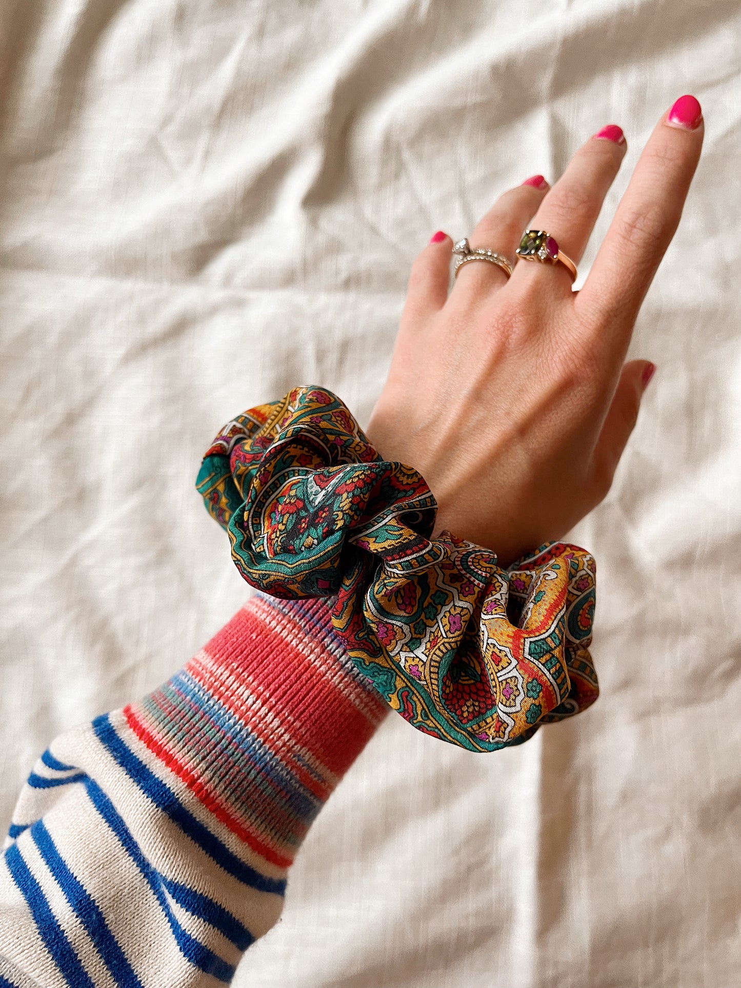 *one hour of sunshine* 100% silk scrunchie