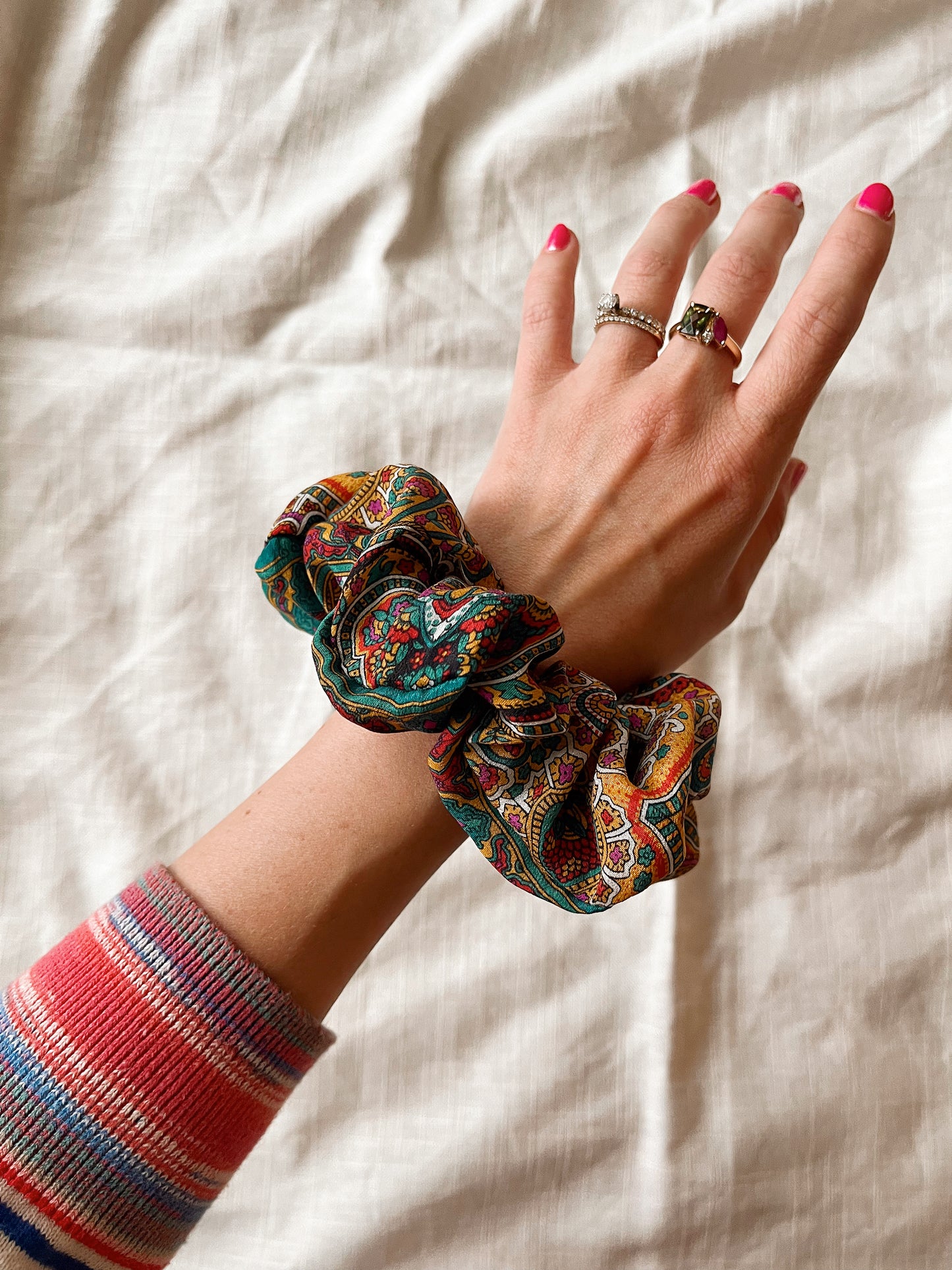 *one hour of sunshine* 100% silk scrunchie