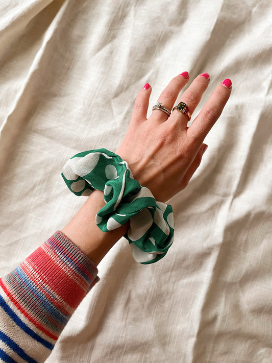 *new girl* 100% silk oversized scrunchie