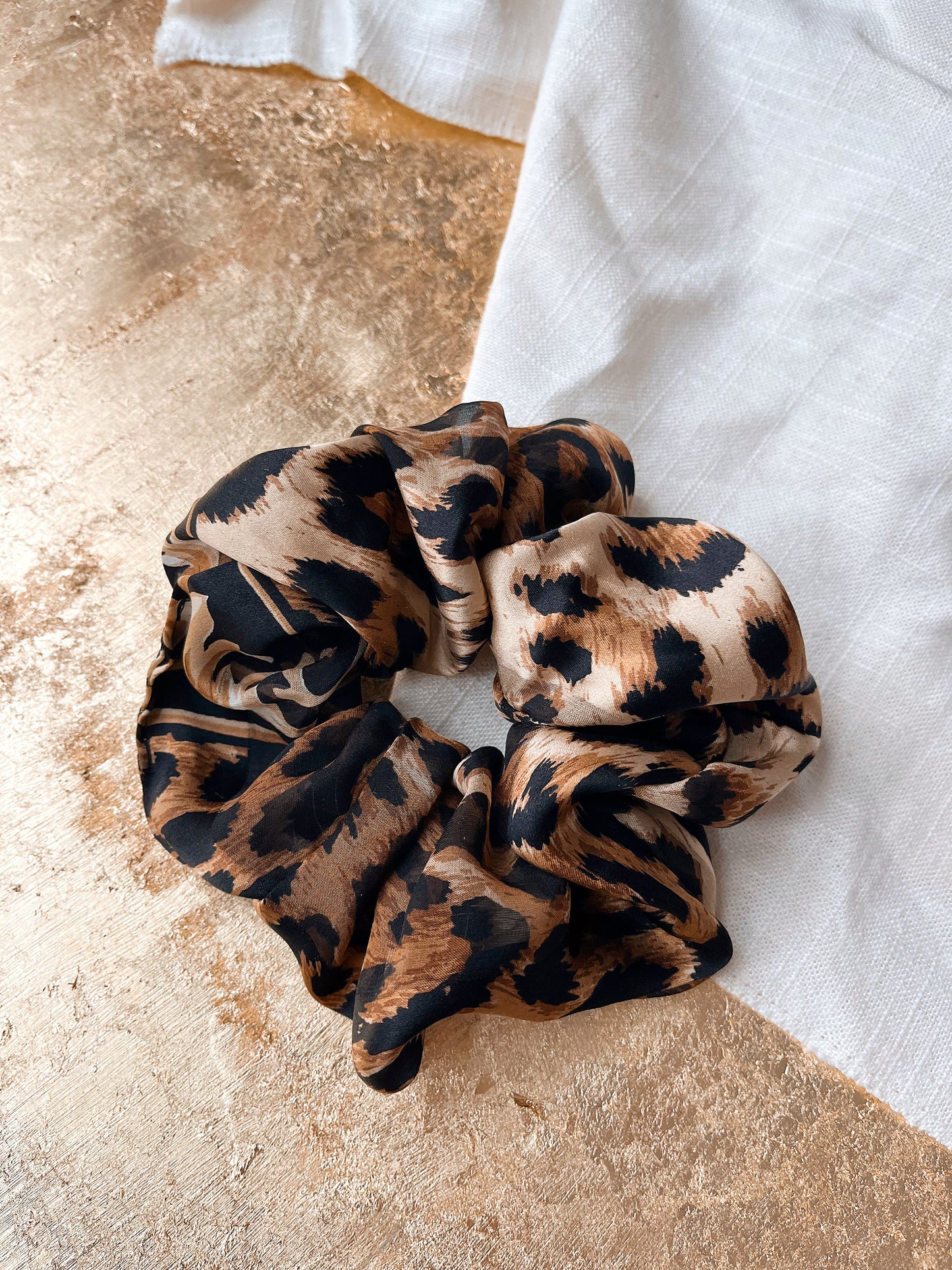 *she’s a stunner* 100% silk oversized scrunchie