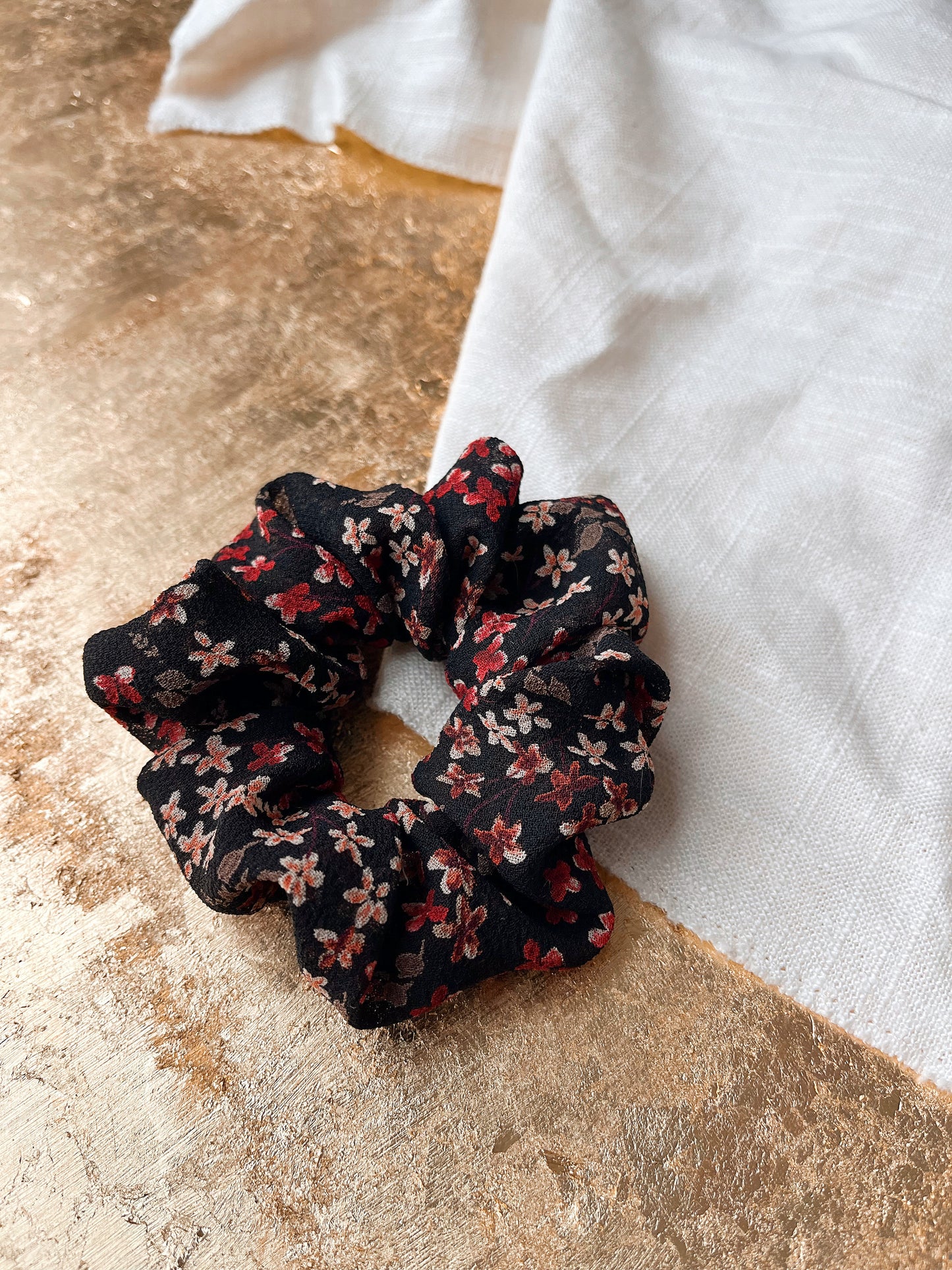 *lorelai* vegan silk standard scrunchie