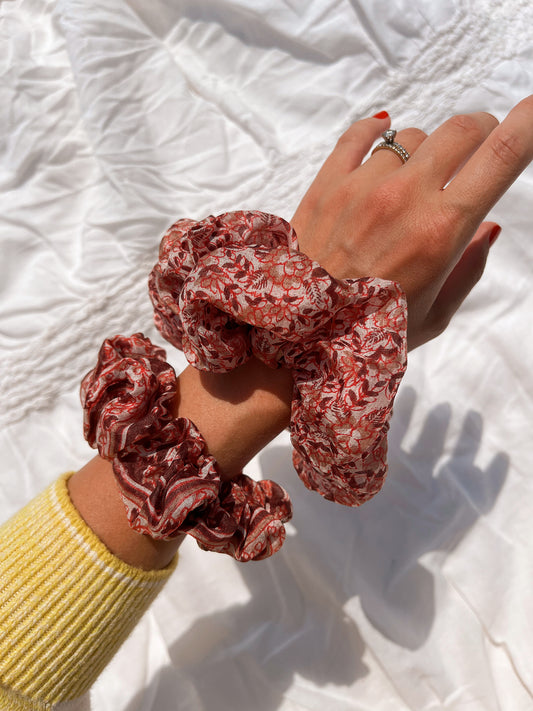 *lost in the memory* silk scrunchie